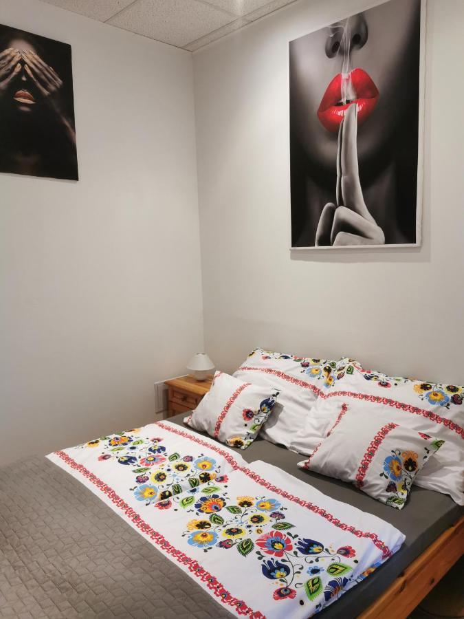 Patrik Apartman Szekesfehervar Exterior foto